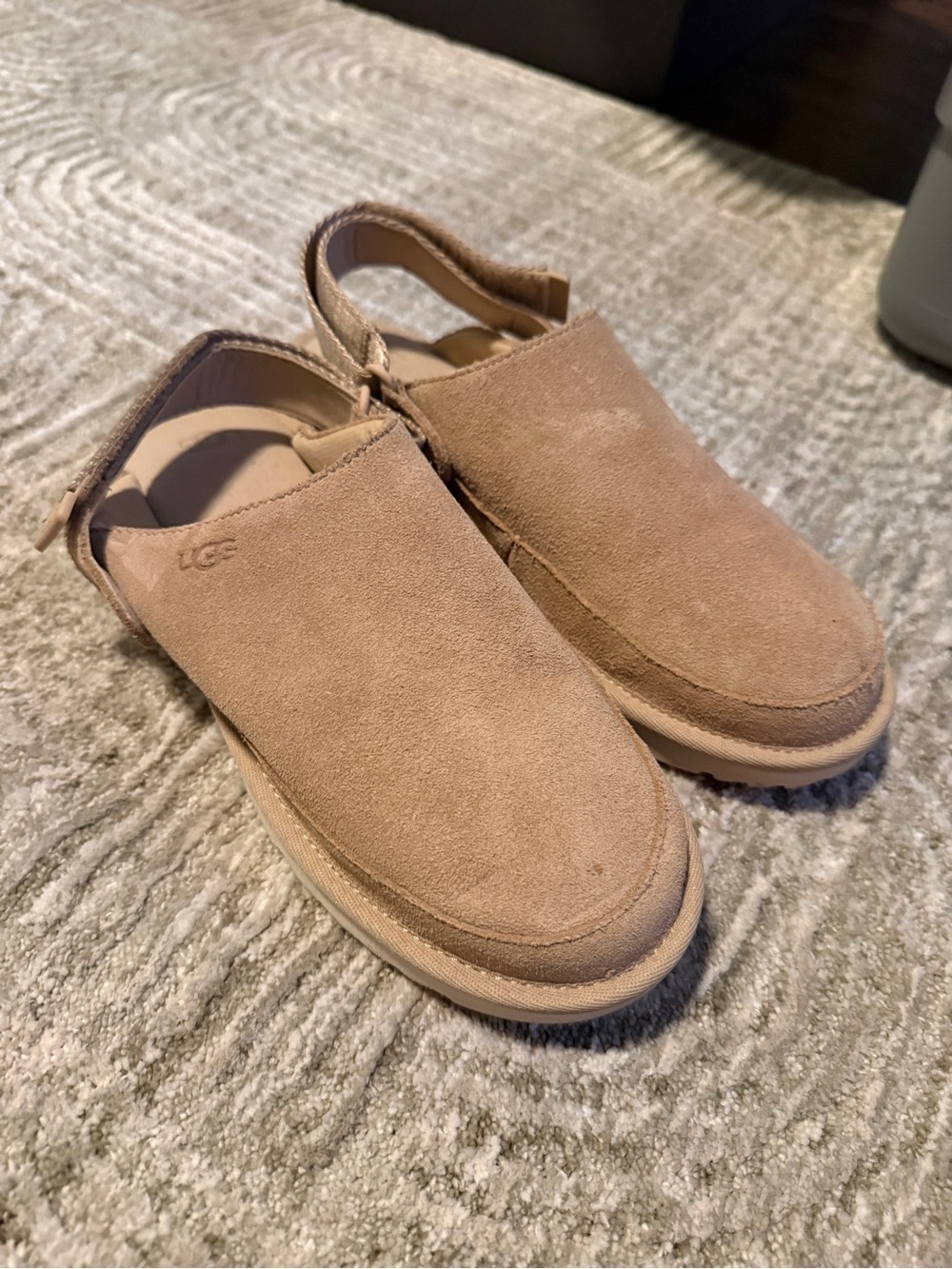 Ugg slip ons - Picture 3 of 3